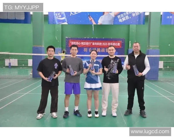 西安羽毛球队战术解析:聚焦技术与团队协作的完美结合 西安羽毛球队战术解析:聚焦技术与团队协作的完美结合