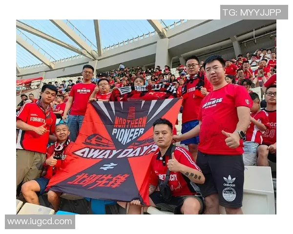 成都足球队转型之路:从地方球队到职业联赛的蜕变与挑战 成都足球队转型之路:从地方球队到职业联赛的蜕变与挑战