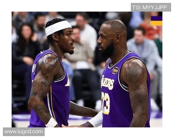 湖人队与爵士队夏季赛精彩对决展现新秀风采与战术创新