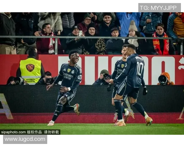 皇马与哥伦比亚球队激战在即球迷期待精彩对决与精彩进球