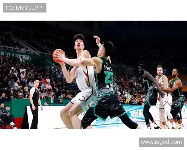 齐麟的崛起与挑战：探索这位年轻球员在篮球界的未来发展之路