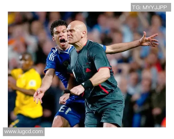 沙佩科与巴拉克的激烈对决揭示足球战术的魅力与团队精神